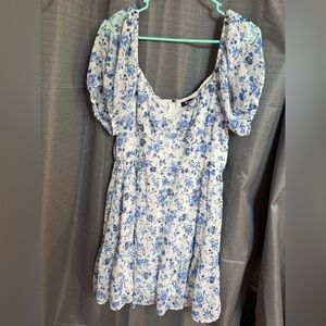 Trixxi Blue Floral Puff-Sleeve Midi Dress